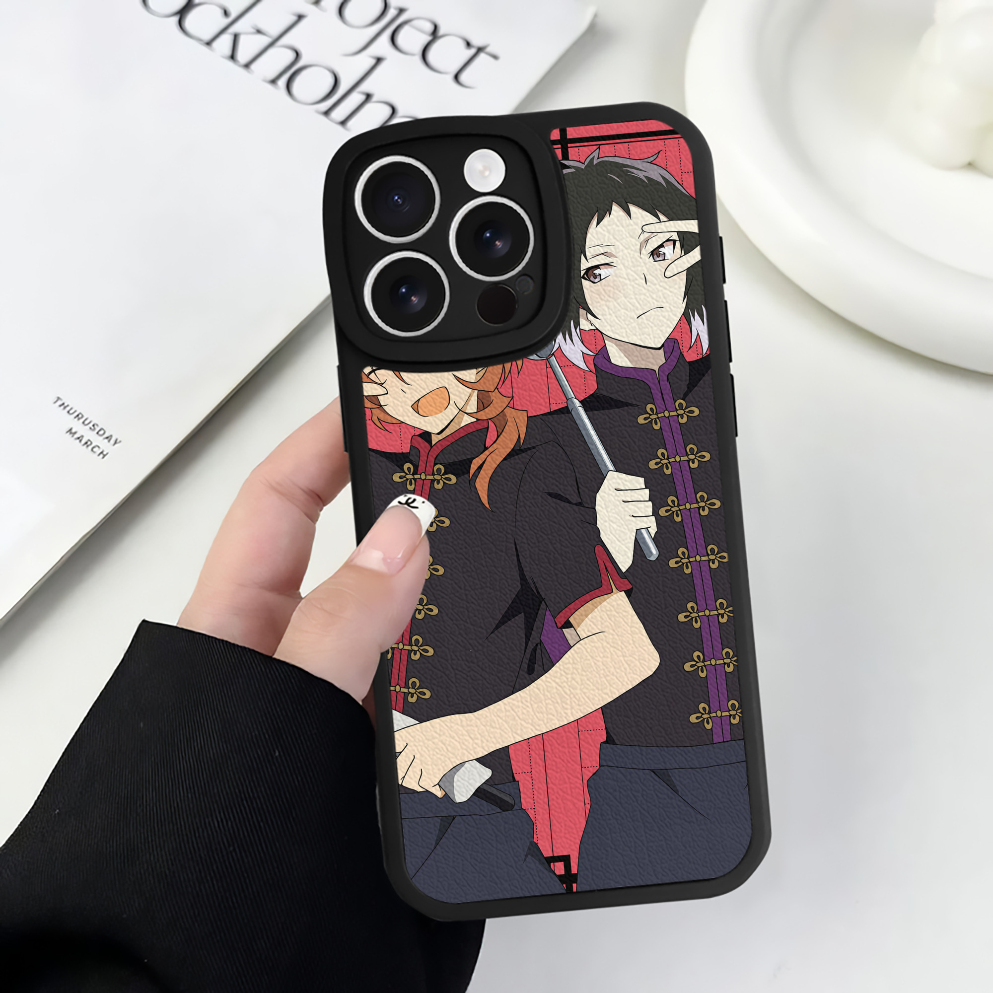 （画像用） 文豪ストレイドッグス Bungo Stray Dogs 【iPhone 16シリーズ対応】シリコンスマホケース（レザー調） 材質：シリコン